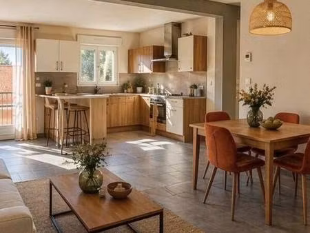 appartement 90 m2  terrasse  garage parking privatif et cave