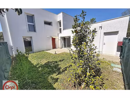 maison pau 94.6 m² t-4 à vendre  219 000 €