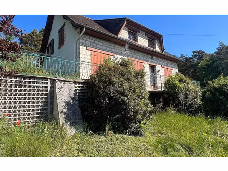 maison saclas m² t-7 à vendre  165 000 €