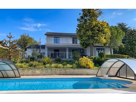 maison saint-genest-lerpt 279.45 m² t-8 à vendre  749 000 €