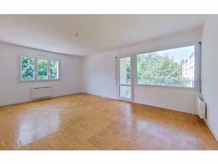 location appartement  65.24 m² t-3 à la mulatière  890 €