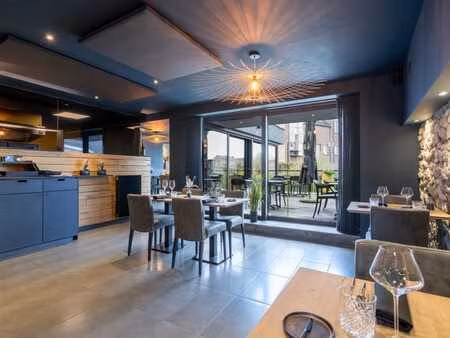 local commercial 262 m² centre de marche