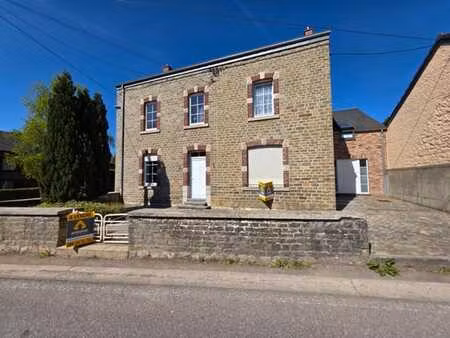 immeuble de rapport situé dans le centre de barvaux