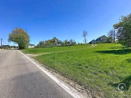 superbe terrain de 20 ares 90ca pour villa 4 façades.