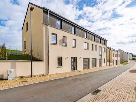 dernière maison à vendre ! - 2 sdb - garage - superbe vue!