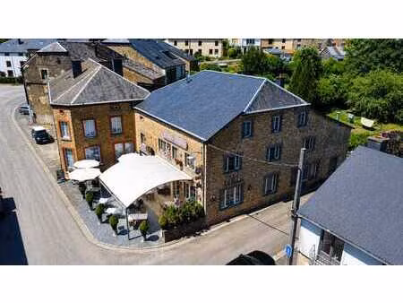 bâtisse superbement aménagée pour de nombreux projets