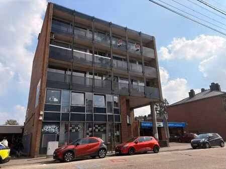 appartement 2 chambres avec box fermé et cave