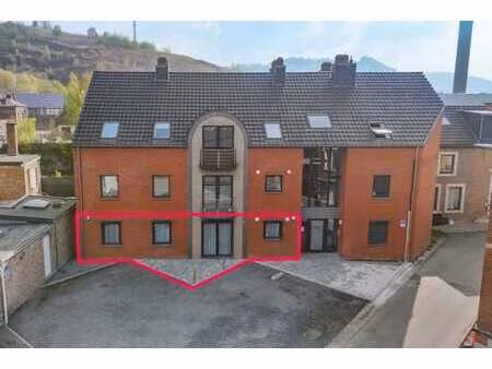 appartement 2ch avec terrasse et parking