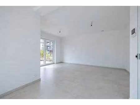 ? disponible maintenant – à saisir rapidement