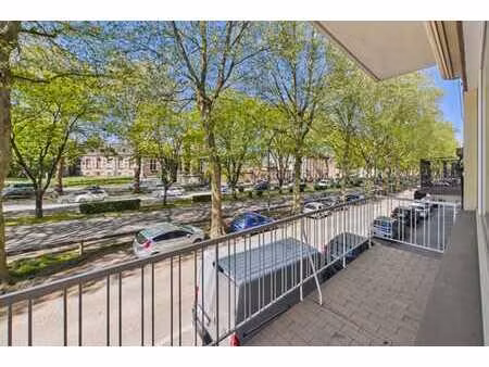 appartement situé au 1er étage et composé de deux chambres