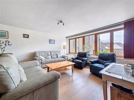 appartement spacieux avec grenier et grand jardin