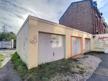 garage à louer à jambes