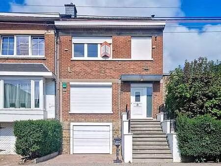 maison 2 chambres  bureau et garage