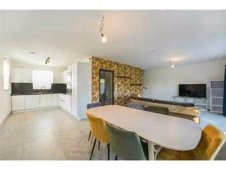 maison 3 façades  3 ch. quartier résidentiel