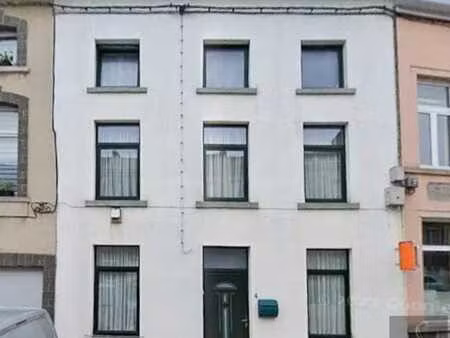 maison a vendre 4 chambres - cour et garage au coeur de binc