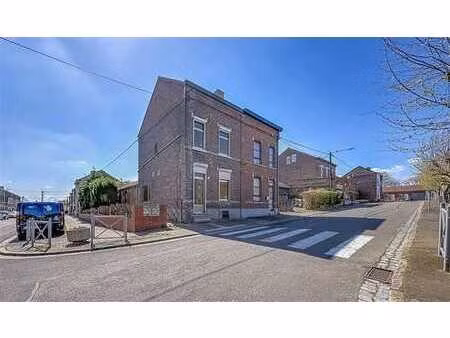 bonne maison 3f en cours de travaux