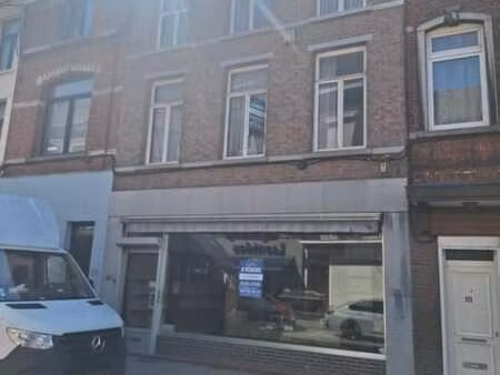 maison de commerce et d'habitation à braine-le-comte