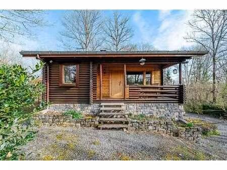 charmant chalet à vendre sur somme-leuze