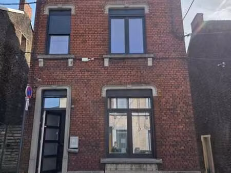 maison d'habitation avec jardin