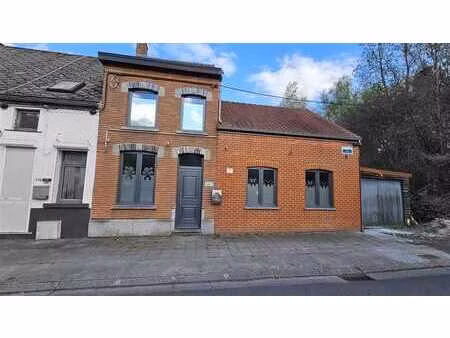 maison à rafraichir + garage et jardin