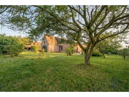 maison de charme et dépendances  avec une vue magnifique !