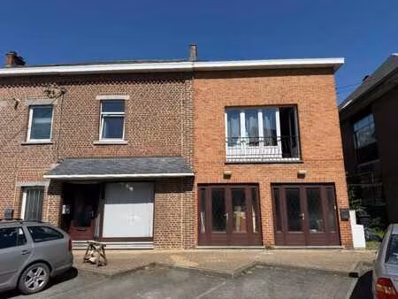 jemeppe-sur-sambre : deux maisons d'habitation contigües