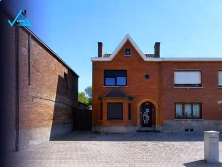 maison 3 façades  rénovée  avec jardin (5 chambres)