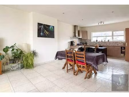 à maurage – spacieux triplex 4 chambres avec garage sans ex