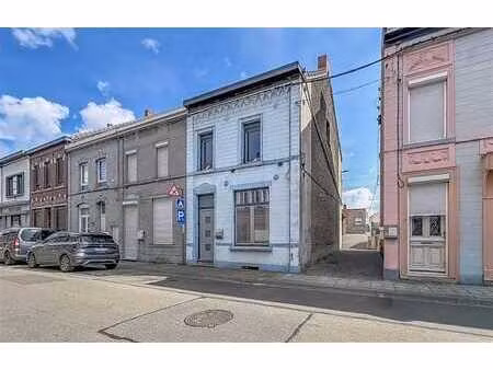 spacieuse maison d'habitation 3f