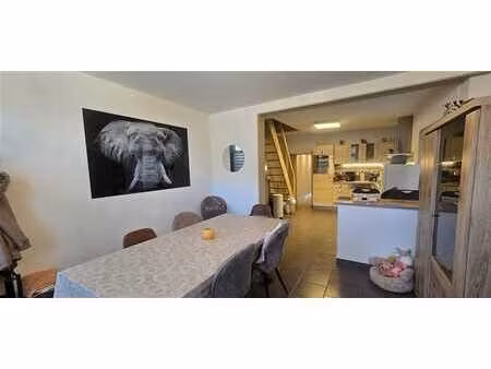 charmante maison rénovée située dans une impasse prisée