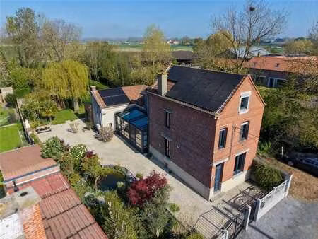 maison de campagne avec 4 chambres