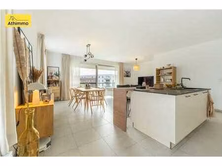 appartement 2ch avec balcon et emplacement parking - faire o