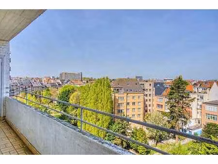 spacieux et lumineux apt - 3 ch. avec terrasses - jolie vue