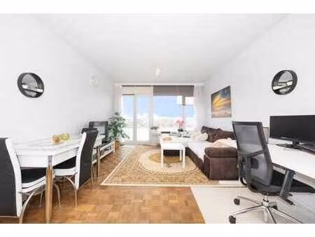 1 chambre en bon état à deux pas du centre