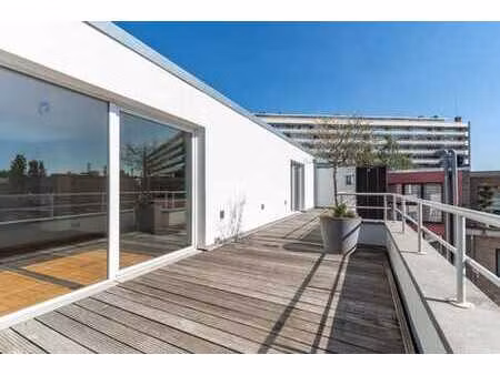 penthouse 2ch unique avec ±90 m² de terrasses et vue dégagée