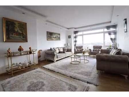 appartement 2 chambres récemment rénové – lumineux et foncti