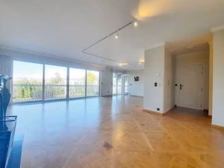 wolvendael/observatoire appartement 2 chambres + terrasses