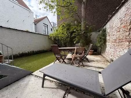 élégant appartement avec jardin proche des étangs d’ixelles