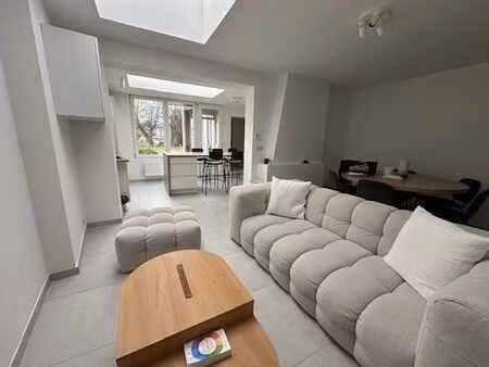 immeuble de rapport - 2 duplex 2/3 ch et 1 bureau/kot