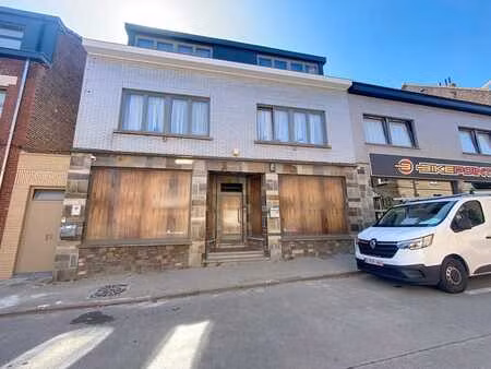 local commercial de 239 m² près de chaussée de ninove