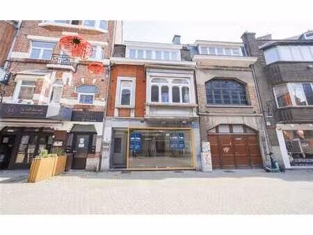 surface commerciale de qualité en face du caméo