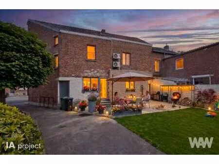 grande maison 6 chambres rénovées avec jardin et garage