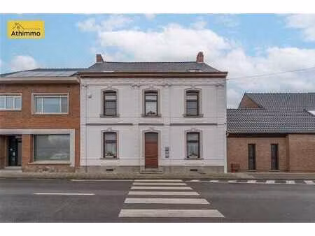 charmante maison bourgeoise  4 ch avec jardin  dans un état