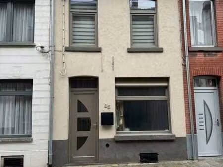superbe maison en plein centre de binche