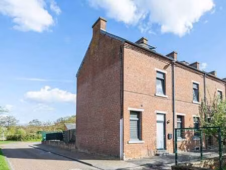 maison 3 façades 5 chambres avec parking et jardin!