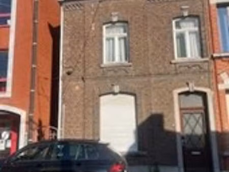 maison à charleroi (couillet)