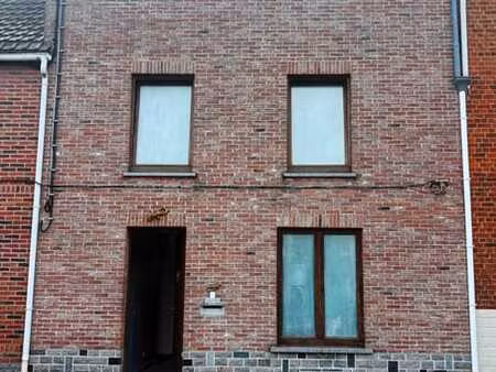 a voir absolument - maison 2 chambres + parkings/jardin