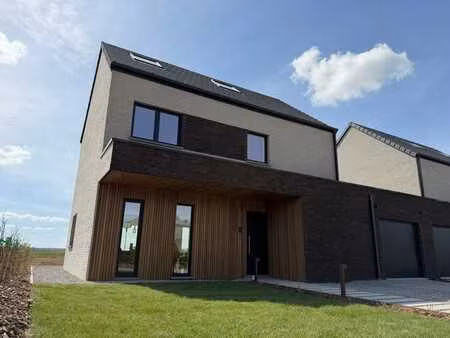 superbe maison neuve 4 ch avec vue imprenable et peb a+