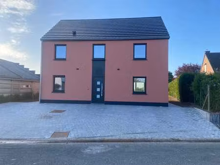 maison 3 ch. neuve  epc a  geer (49 chars)