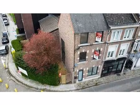 maison 2 chambres rénovée - centre de huy